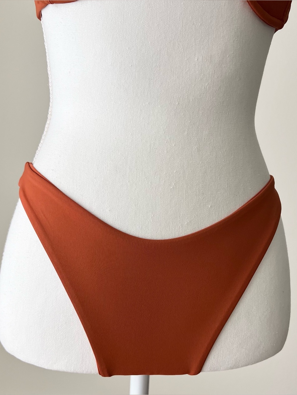 l*space Rust Red Underwire Bikini Set - Picture 3 of 14